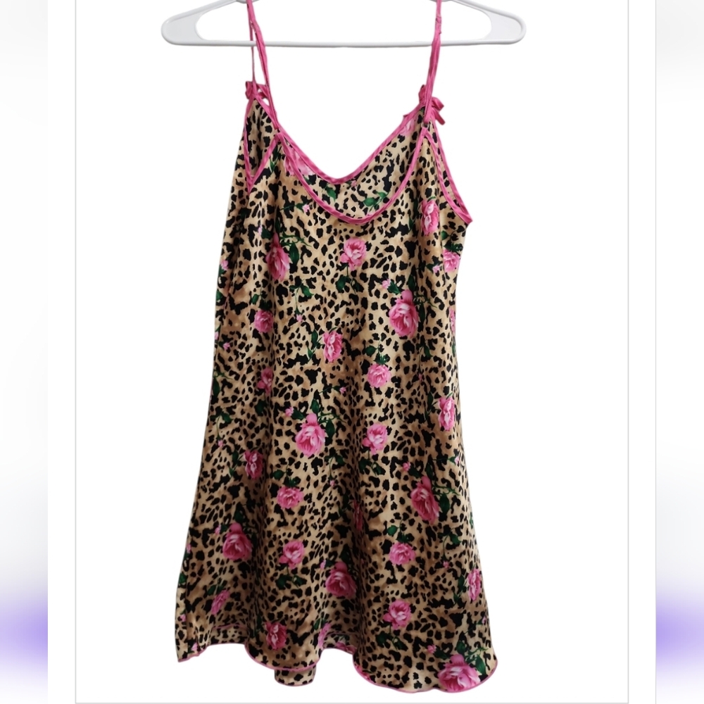 Preowned Shirley Of Hollywood  Chemise. - Picture 3 of 4